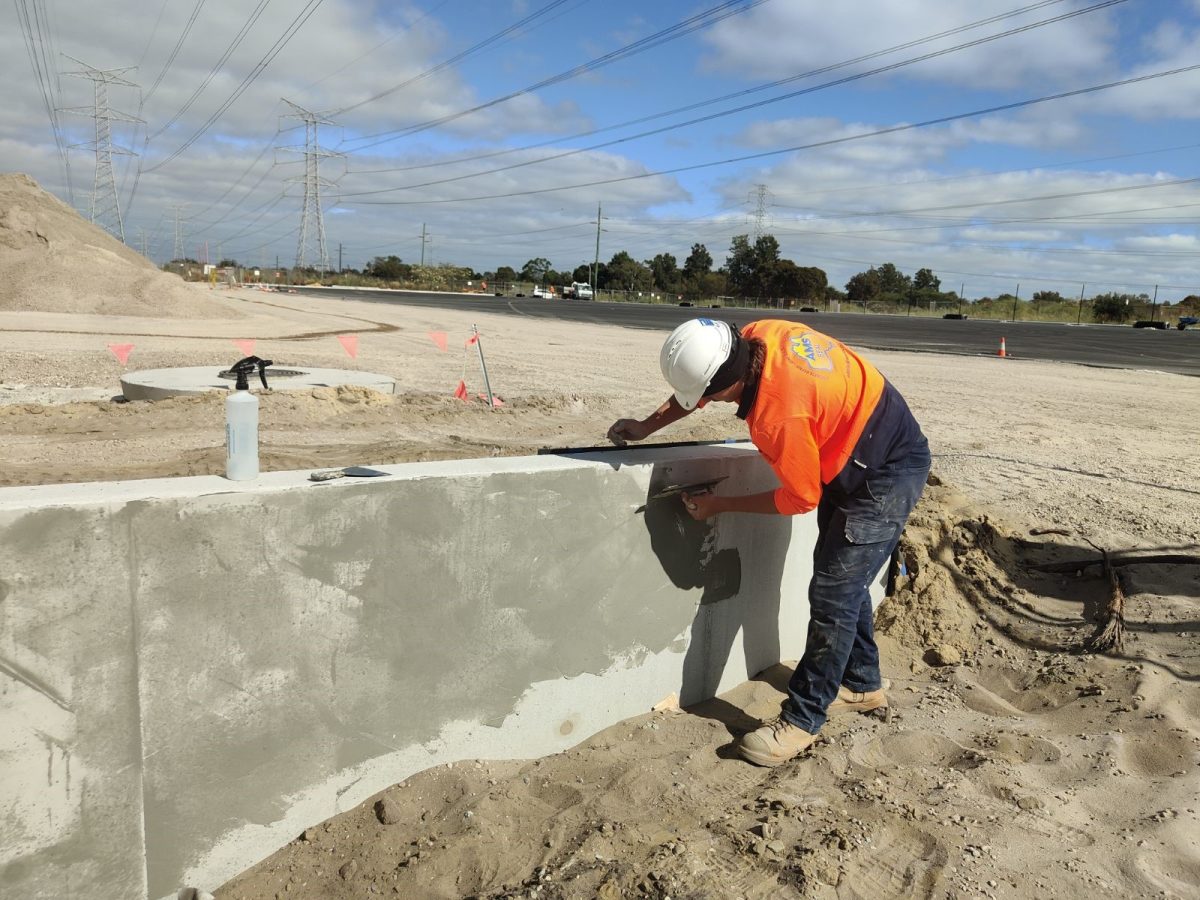 Skim Coating the Honeycombing of Concrete Panels